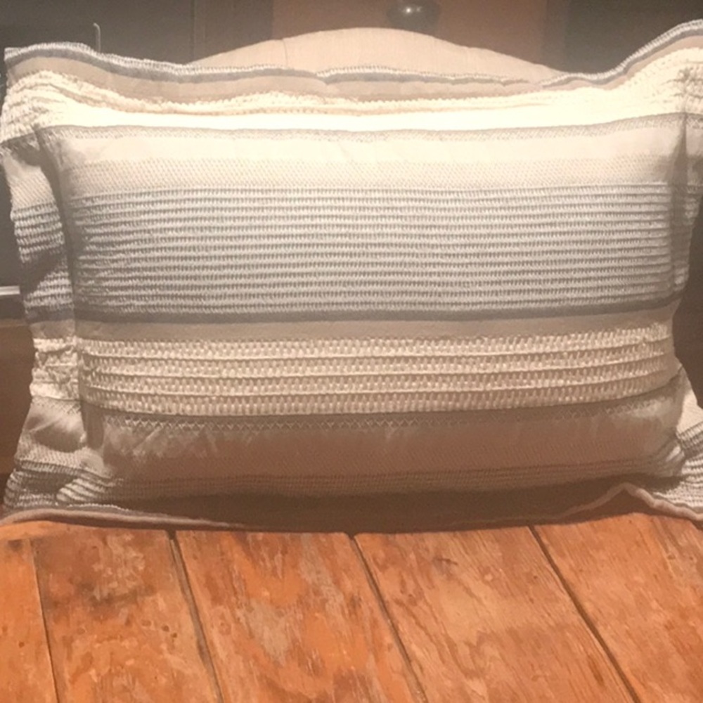Cremieux decorative pillow, NWT